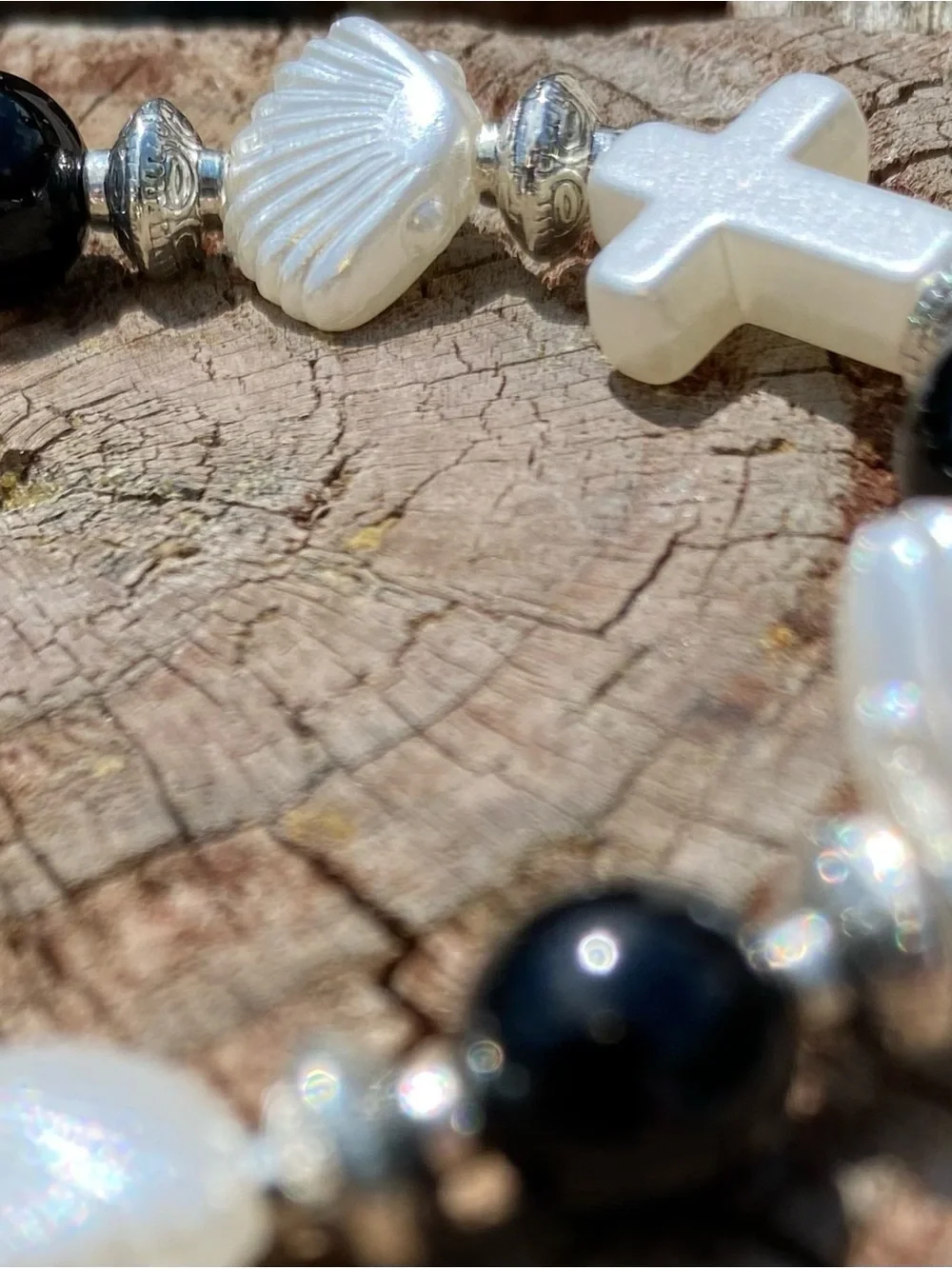 Pearl Shell & Black Bead Cross Stretch Bracelet | From Sea to Country